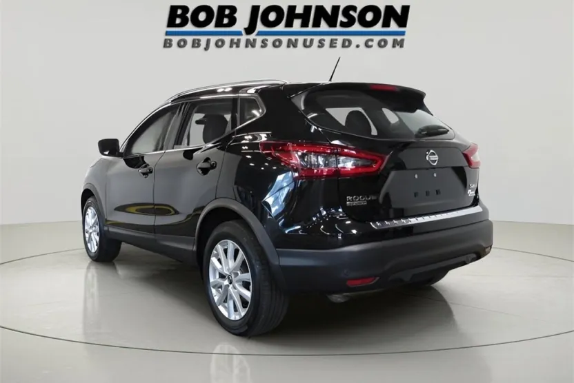 2022 Nissan Rogue Sport SV photo 1