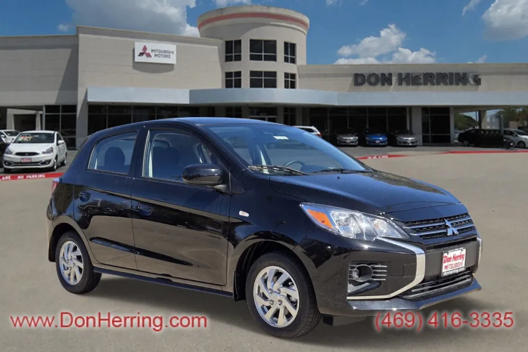 2024 Mitsubishi Mirage LE photo 1