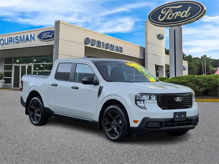 2025 Ford Maverick XLT photo 1