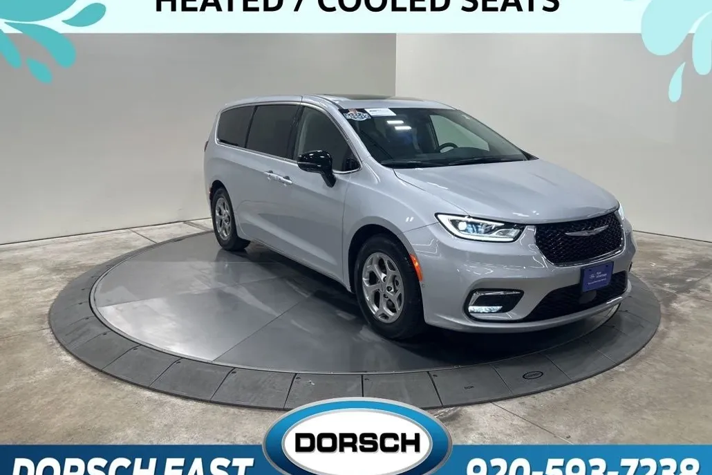 2024 Chrysler Pacifica Limited photo 1