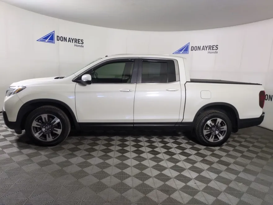 2019 Honda Ridgeline RTL photo 1