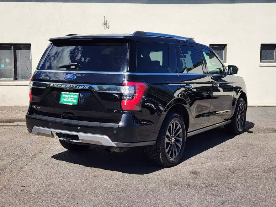 2020 Ford Expedition Limited photo 1