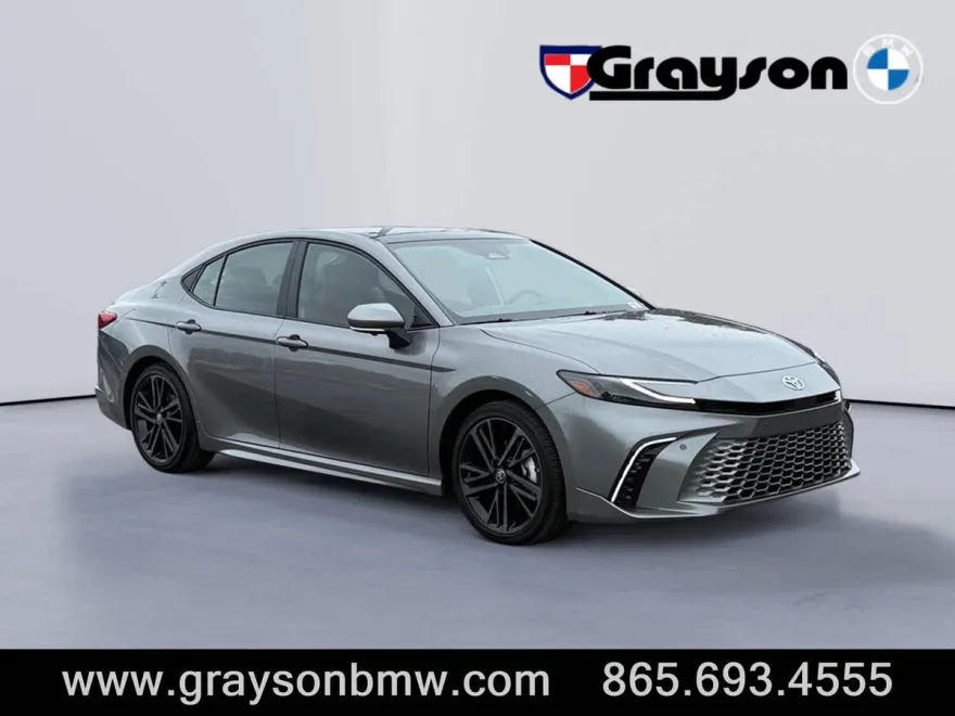 2025 Toyota Camry XSE photo 1