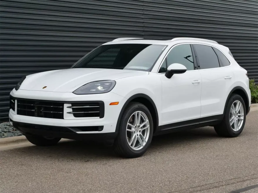 2026 Porsche Cayenne photo 1