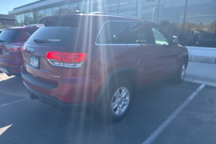 2015 Jeep Grand Cherokee Laredo photo 1