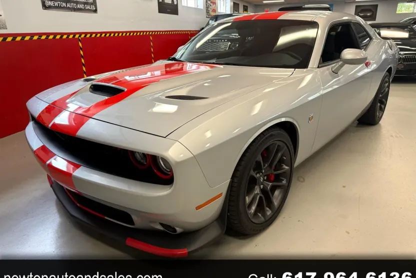 2021 Dodge Challenger R/T Scat Pack photo 1