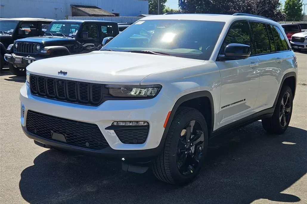 2025 Jeep Grand Cherokee Limited photo 1