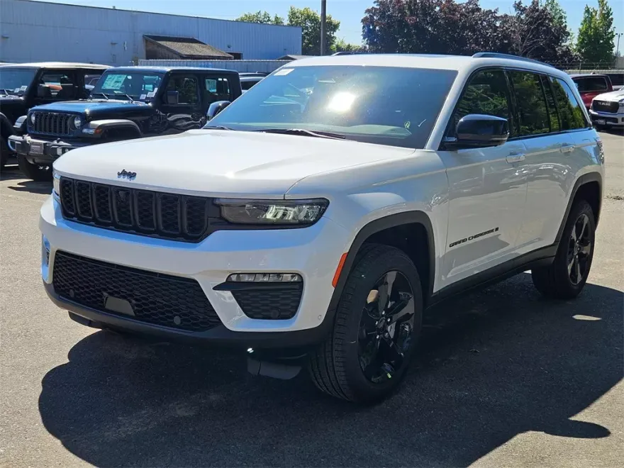 2025 Jeep Grand Cherokee Limited photo 1