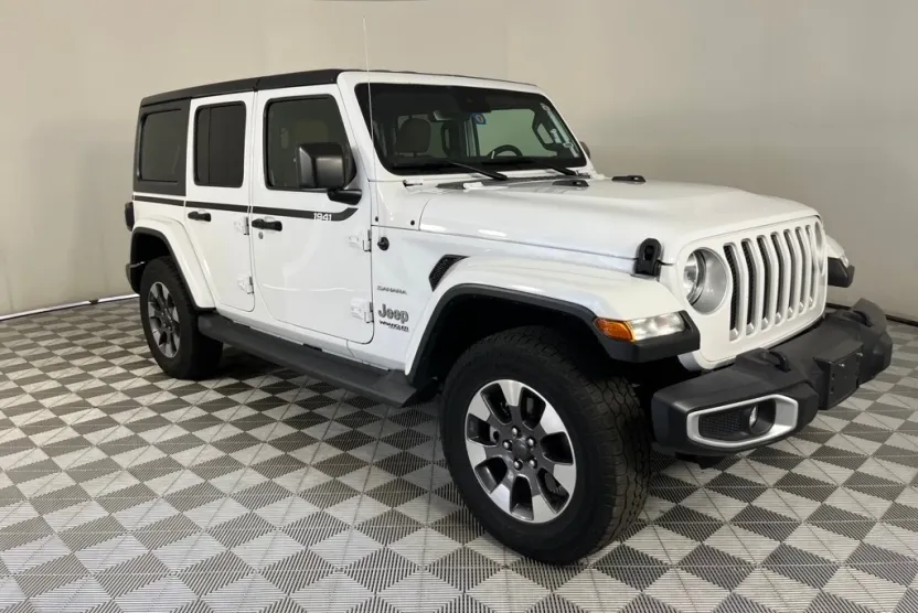2021 Jeep Wrangler Unlimited Sahara photo 1