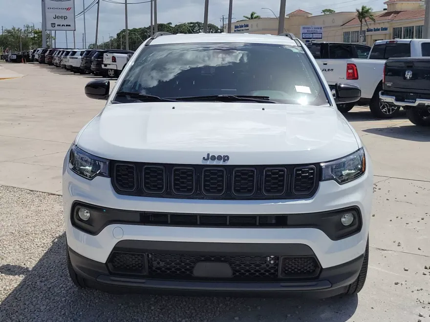 2026 Jeep Compass Latitude Altitude photo 1