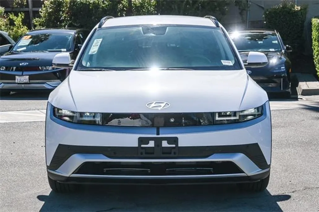 2025 Hyundai Ioniq 5 SEL photo 1