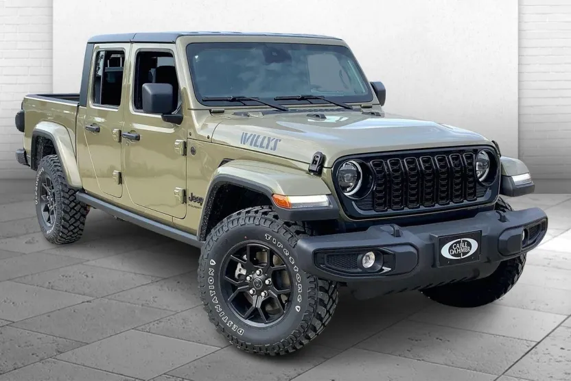 2025 Jeep Gladiator Willys photo 1