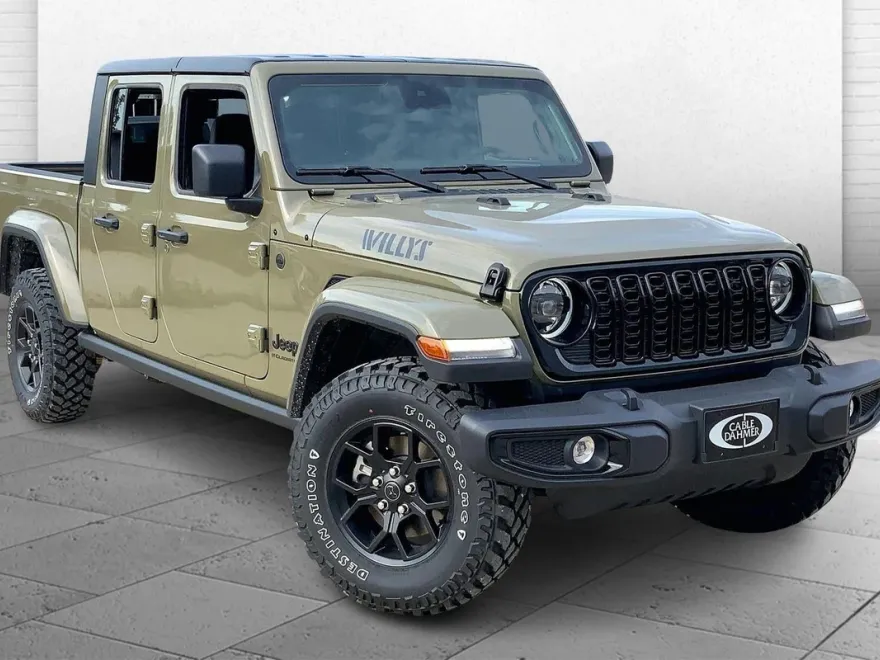 2025 Jeep Gladiator Willys photo 1