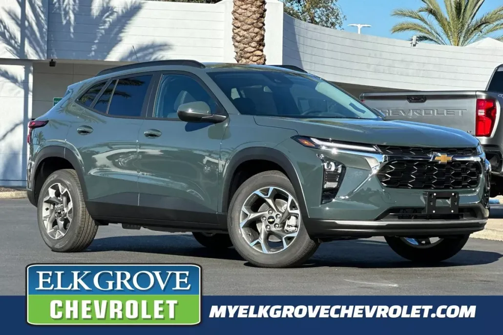 2026 Chevrolet Trax LT photo 1