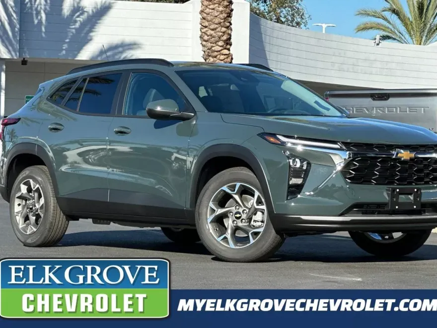 2026 Chevrolet Trax LT photo 1