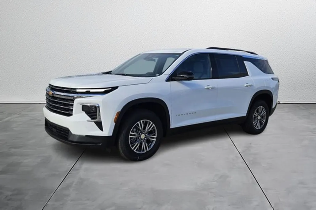 2025 Chevrolet Traverse photo 1