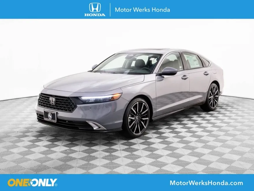 2025 Honda Accord Hybrid Touring photo 1