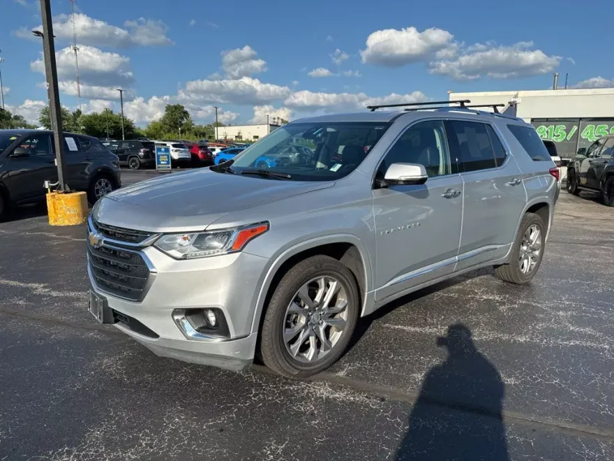 2019 Chevrolet Traverse Premier photo 1