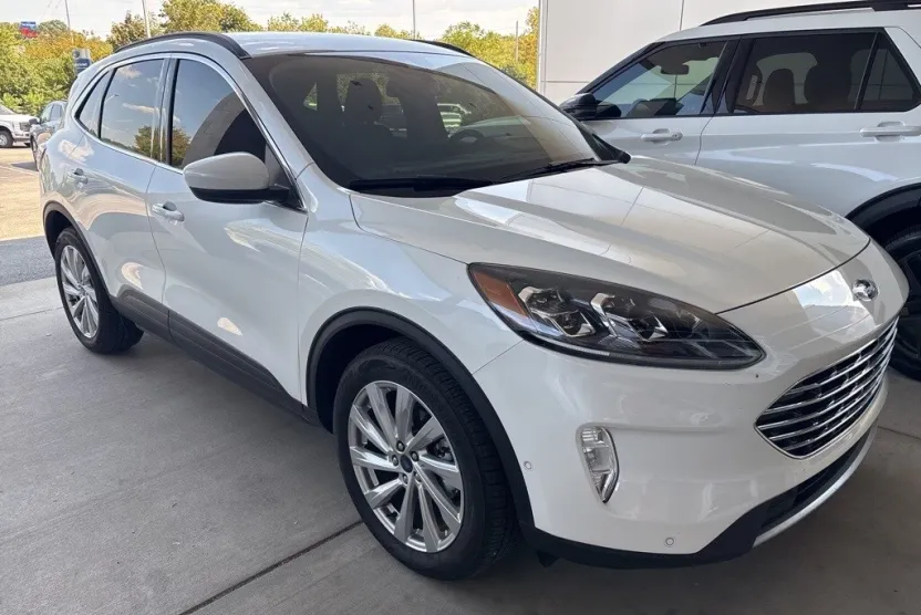 2022 Ford Escape Titanium Sport photo 1