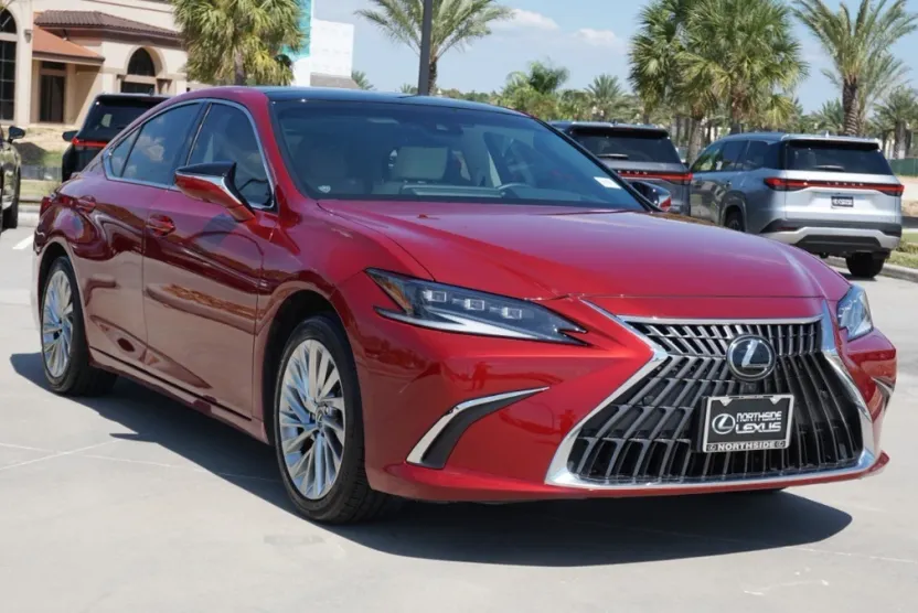 2022 Lexus ES 350 Ultra Luxury photo 1