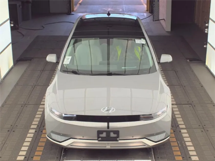 2023 Hyundai Ioniq 5 Limited photo 2