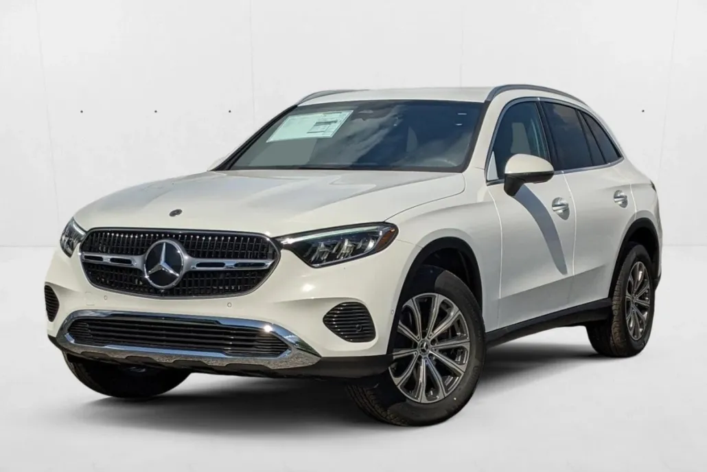 2025 Mercedes Benz GLC 300 4MATIC photo 1