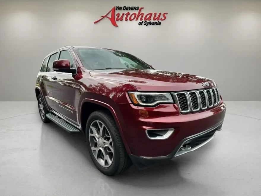 2018 Jeep Grand Cherokee Sterling Edition photo 1