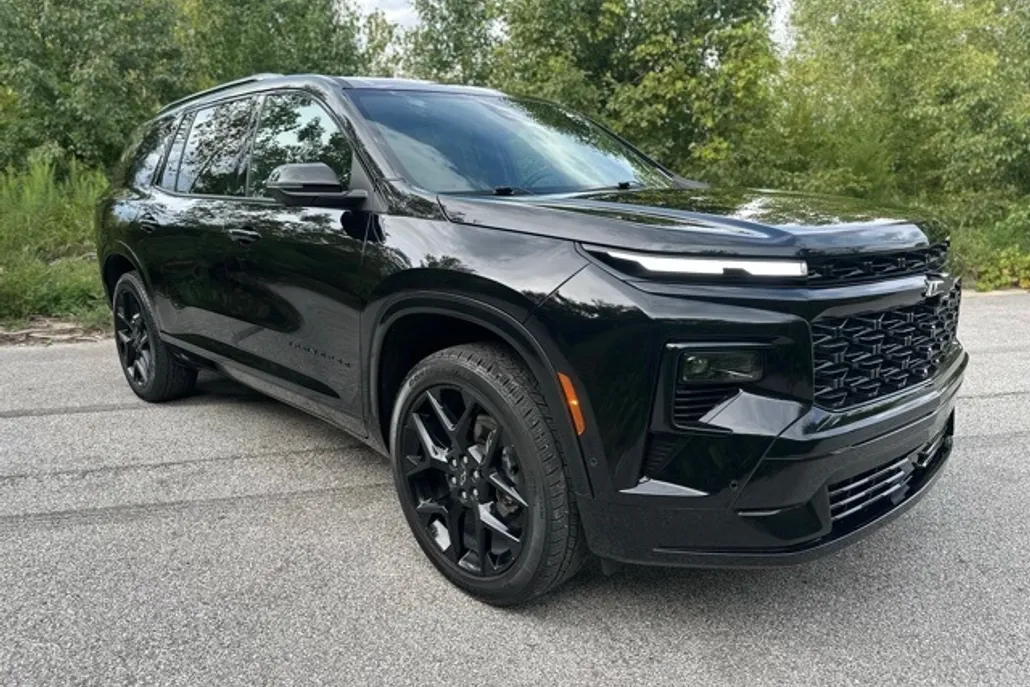2024 Chevrolet Traverse RS photo 1