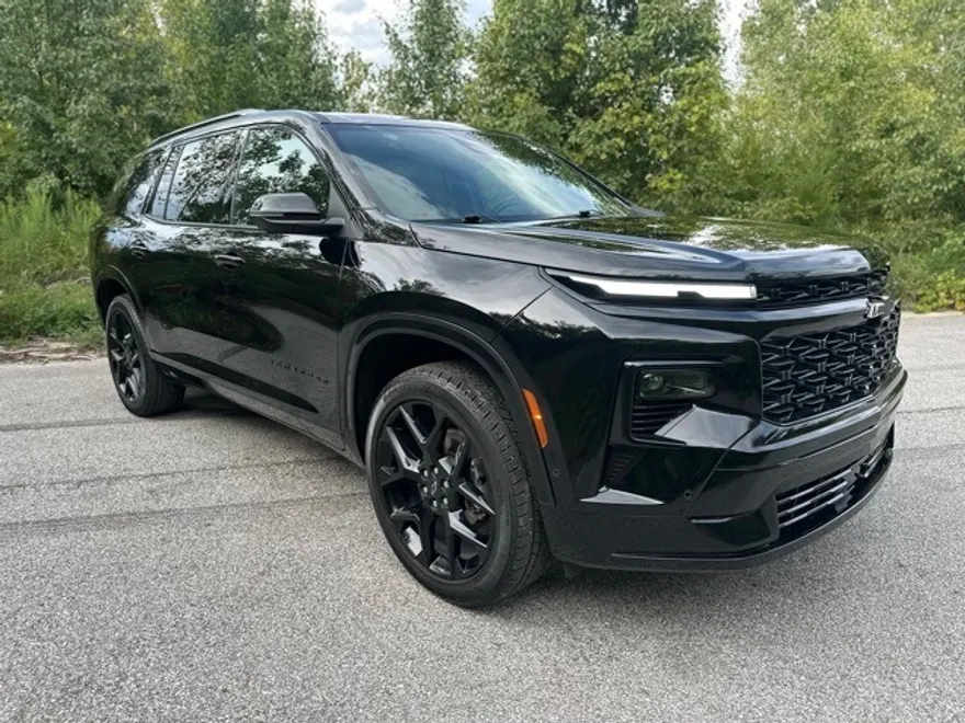 2024 Chevrolet Traverse RS photo 1