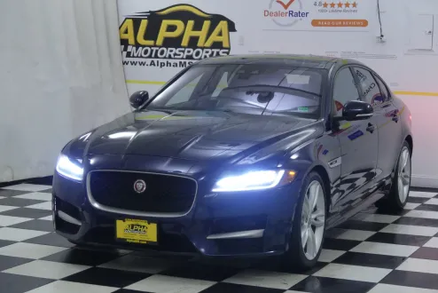 2017 Jaguar XF 35t R-Sport photo 2