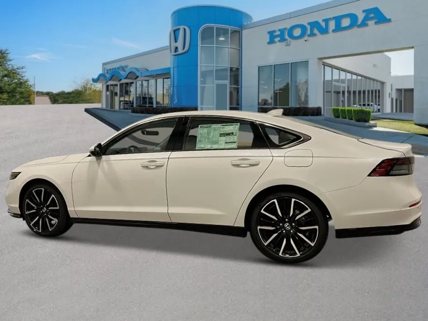 2025 Honda Accord Hybrid Touring photo 1