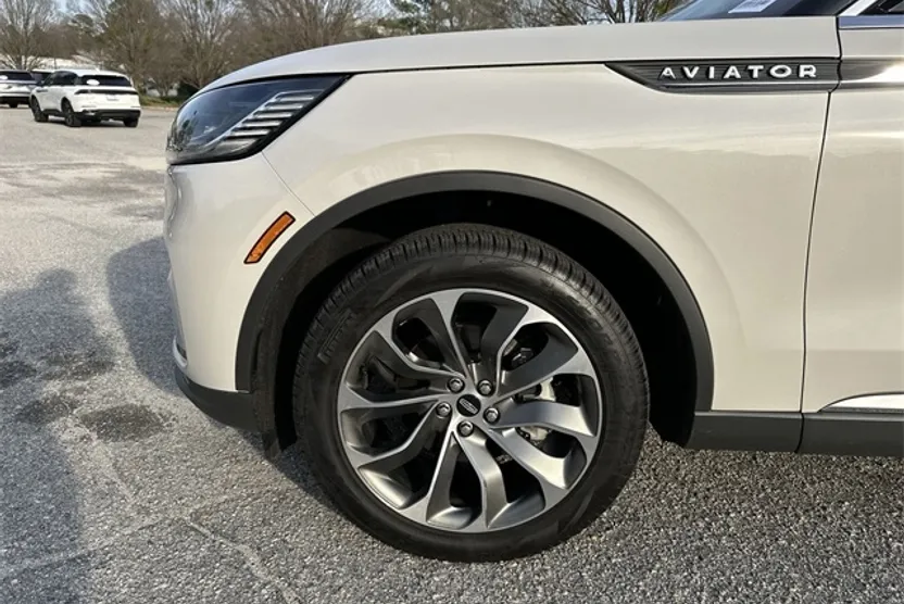 2025 Lincoln Aviator Reserve photo 1