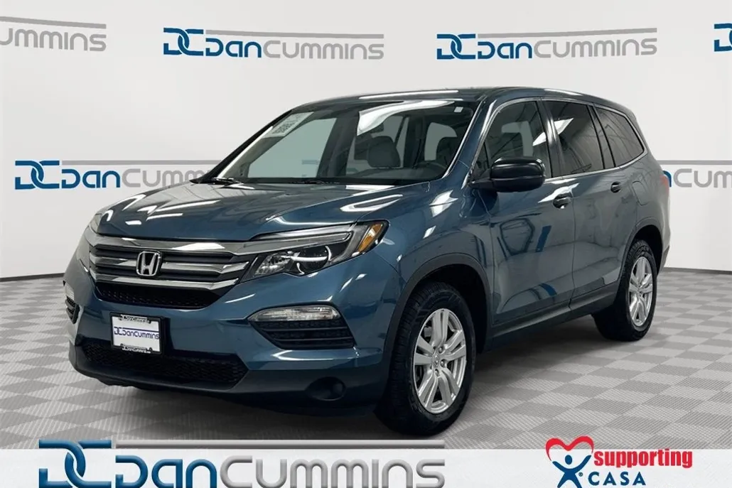 2017 Honda Pilot LX photo 1