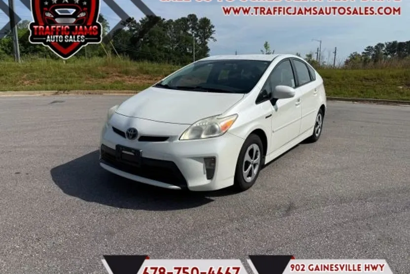 2014 Toyota Prius Four photo 1