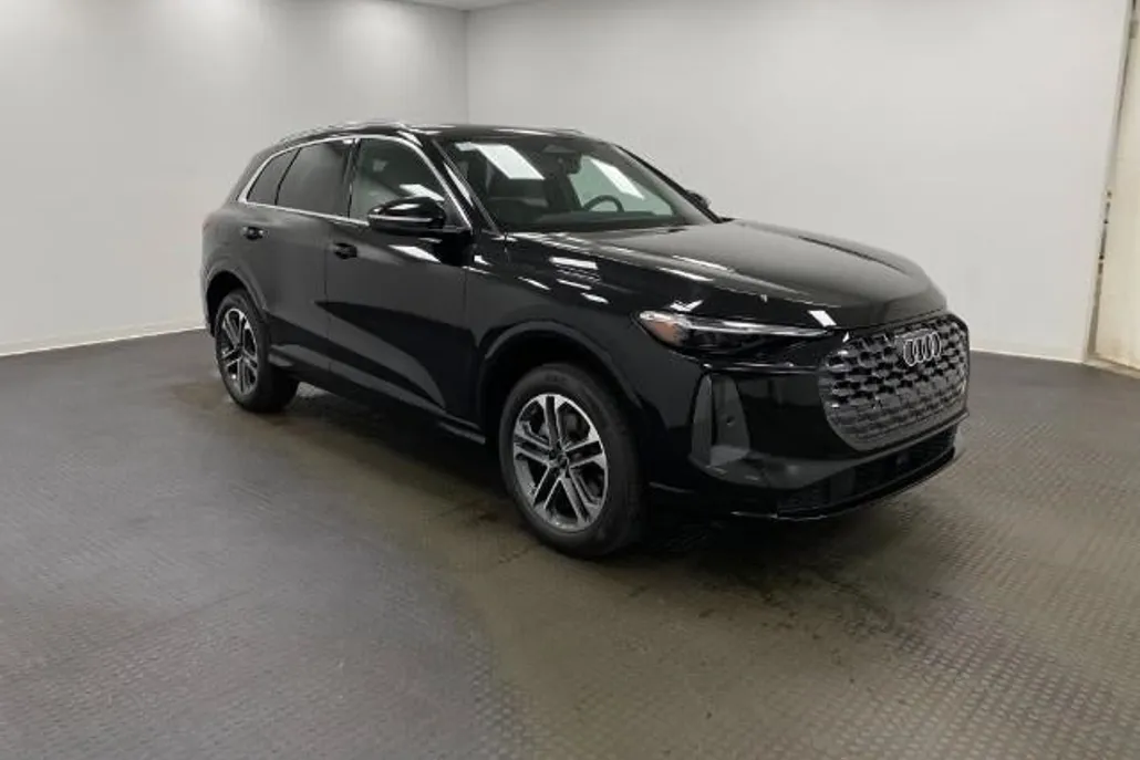 2025 Audi Q5 Premium Plus TFSI photo 1