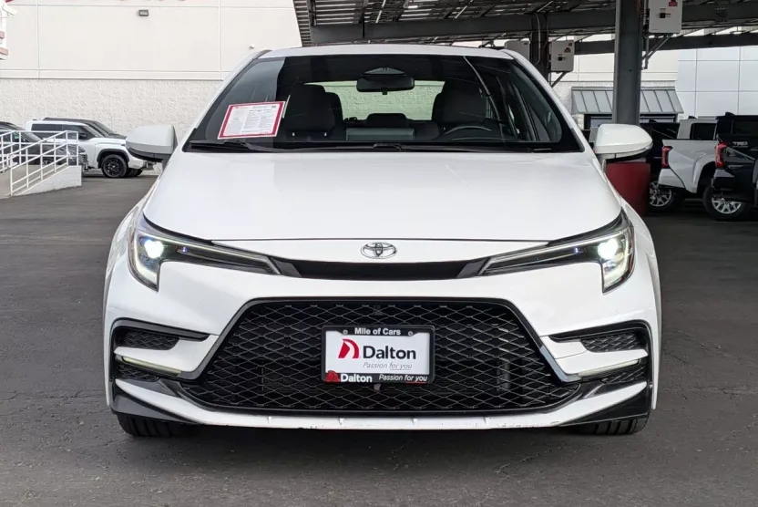 2024 Toyota Corolla SE Premium photo 1