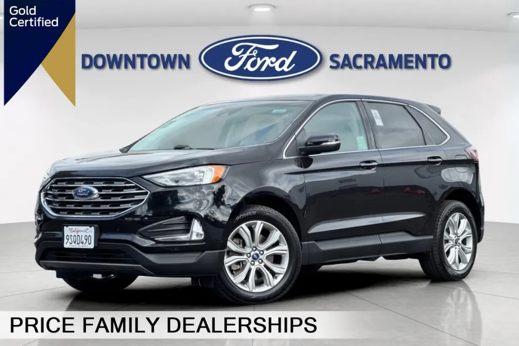 2022 Ford Edge Titanium photo 1