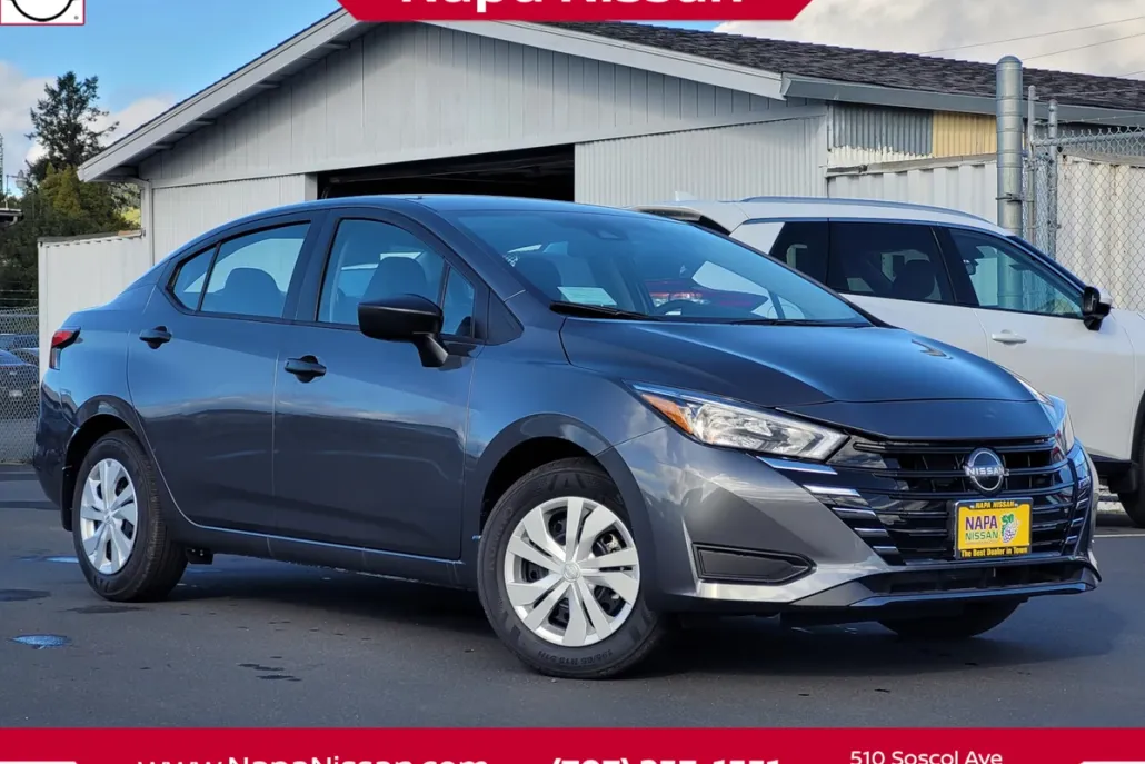 2025 Nissan Versa S photo 1