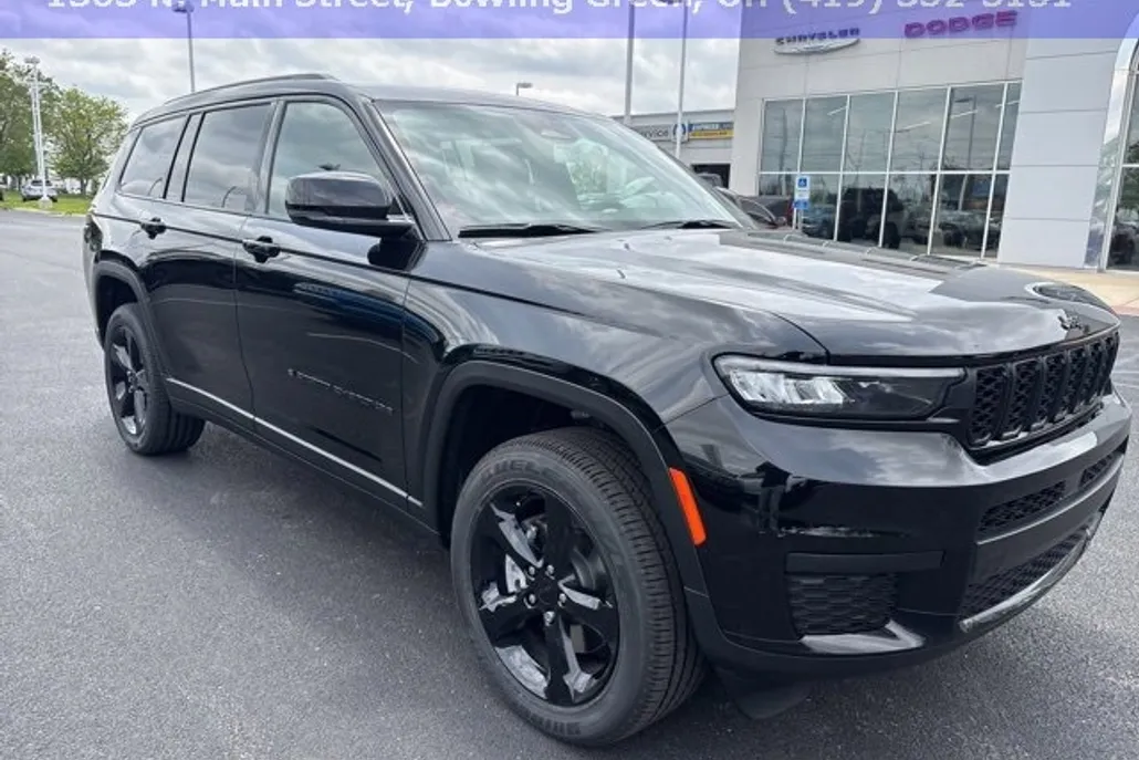2025 Jeep Grand Cherokee Altitude photo 1