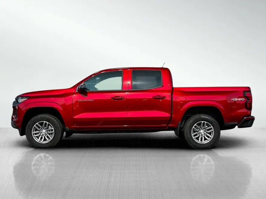 2026 Chevrolet Colorado LT photo 1