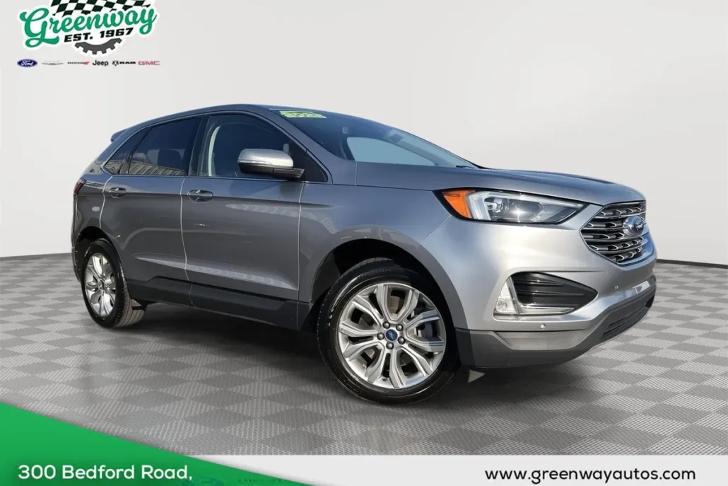 2022 Ford Edge Titanium photo 1