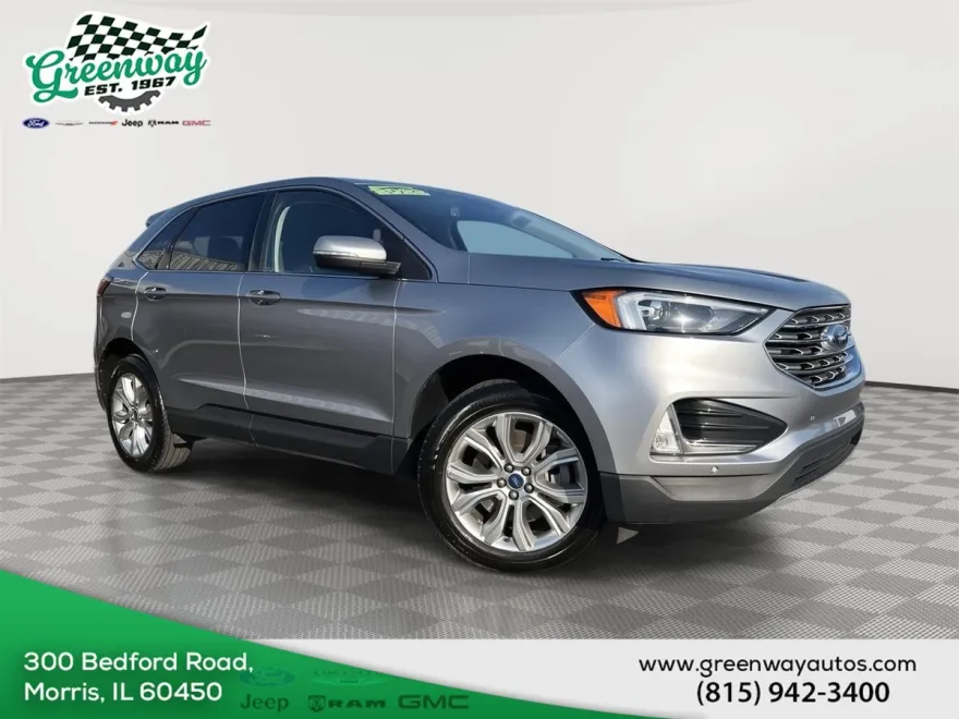 2022 Ford Edge Titanium photo 1