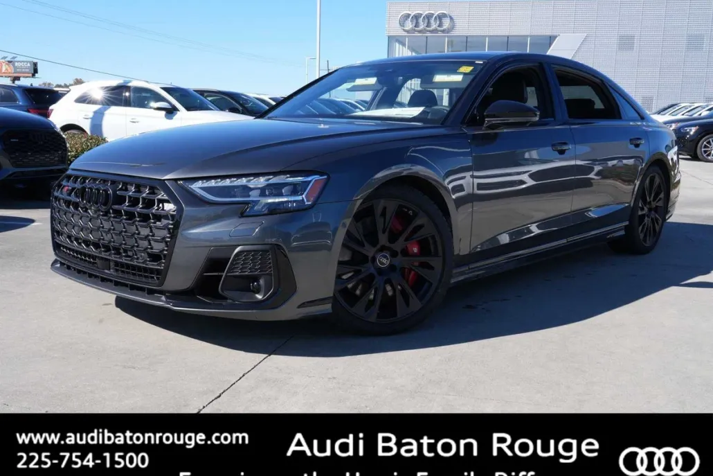 2025 Audi S8 4.0T photo 1