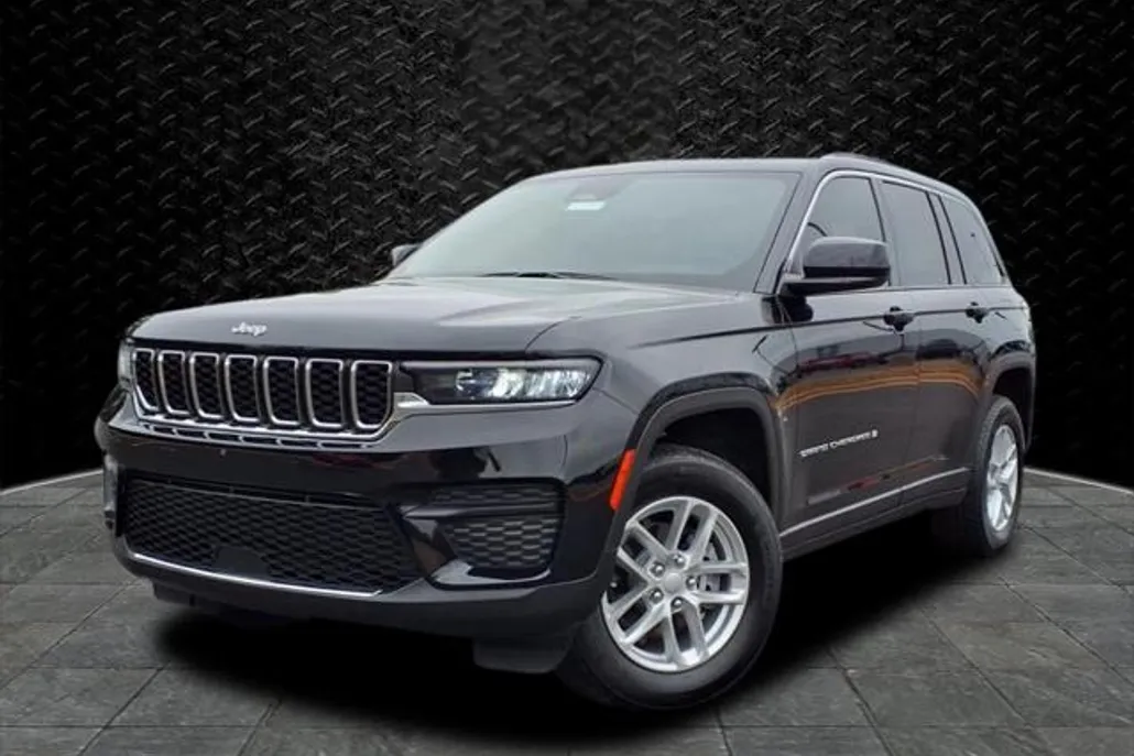 2024 Jeep Grand Cherokee Laredo X photo 1