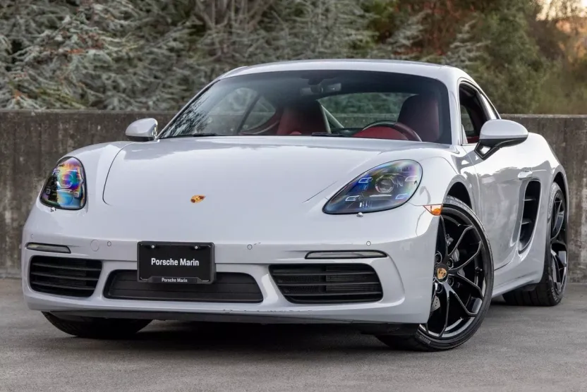 2024 Porsche Cayman Base photo 1