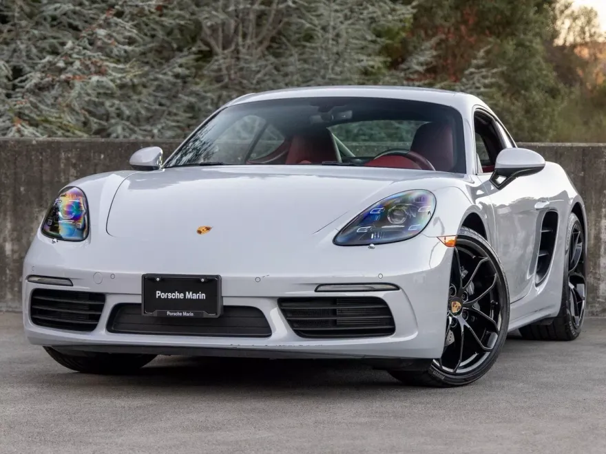 2024 Porsche Cayman Base photo 1