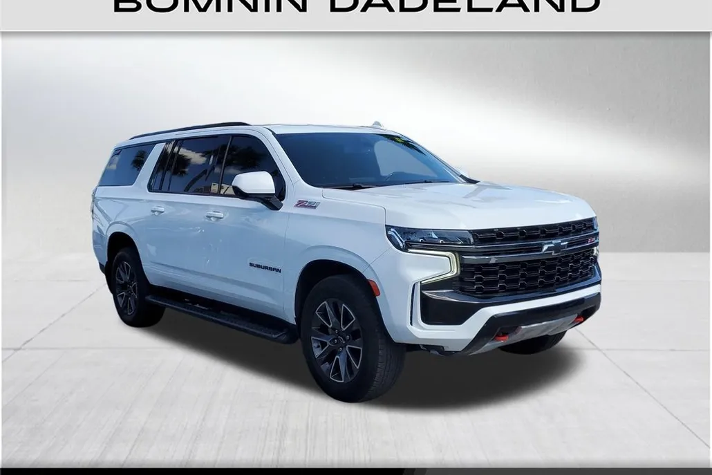 2021 Chevrolet Suburban Z71 photo 1