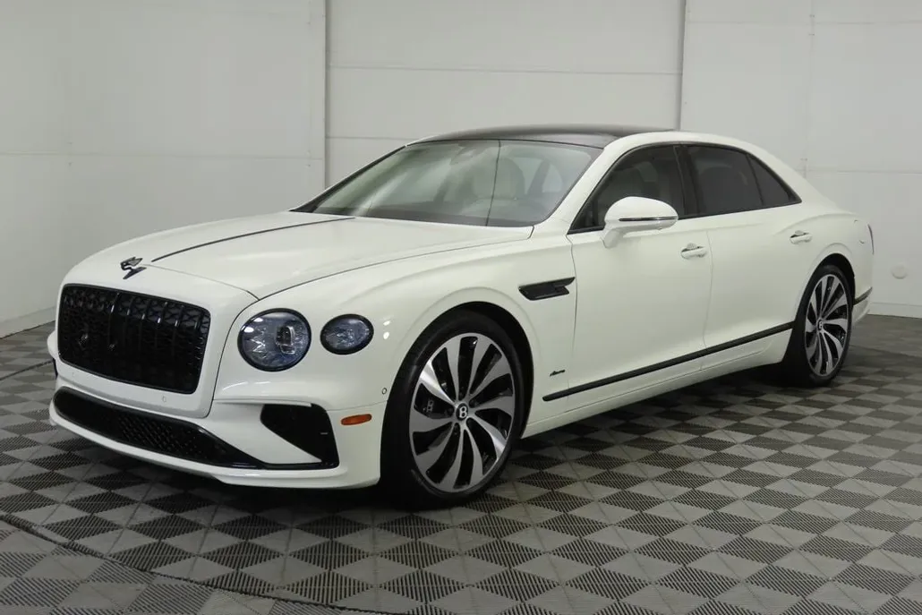 2026 Bentley Flying Spur Azure photo 1