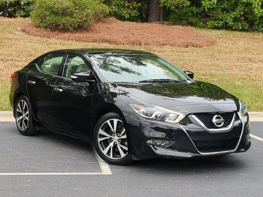 2018 Nissan Maxima SL photo 1