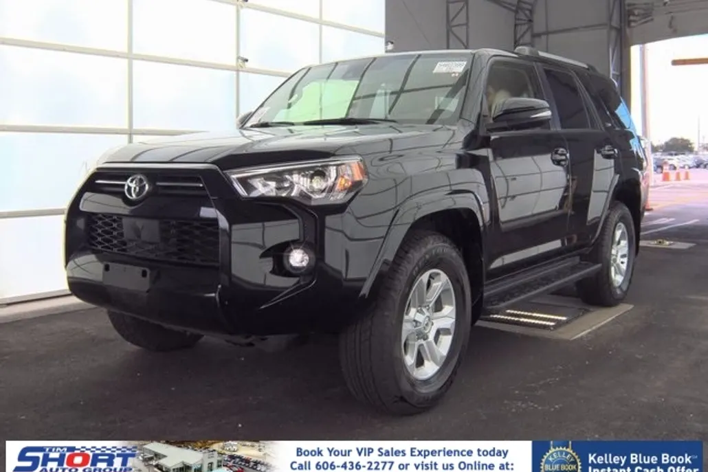 2024 Toyota 4Runner SR5 Premium photo 1